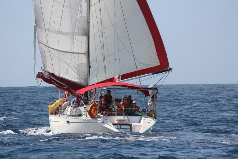 Image de couverture de : Stage de voile hauturière vers les Canaries sur Feeling 486