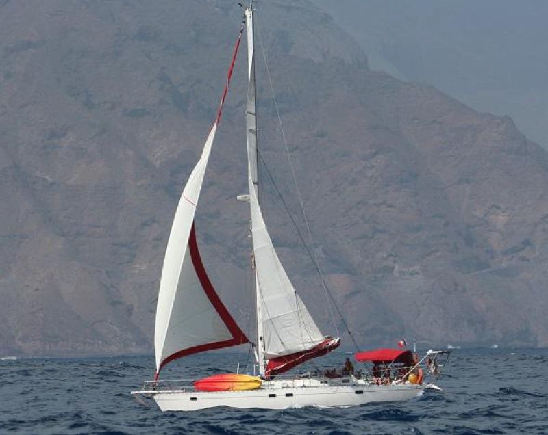 Image de couverture de : Stage de voile hauturière vers les Canaries sur Feeling 486