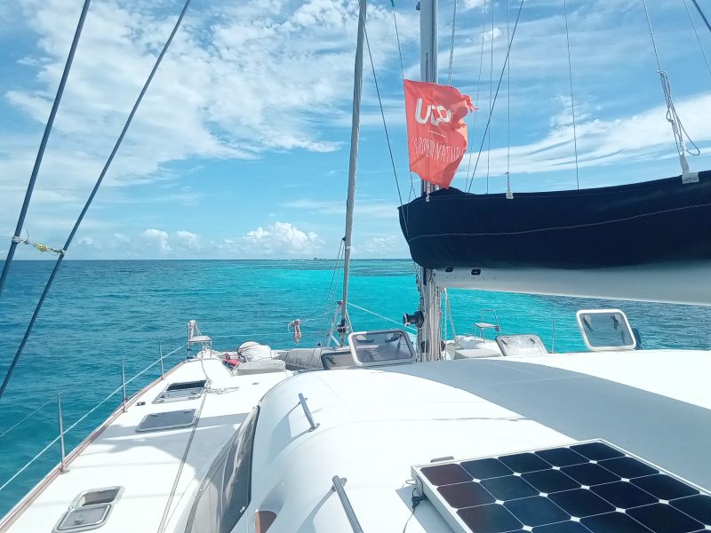 Image de couverture de : Stage de voile transatlantique en catamaran vers les Îles Canaries